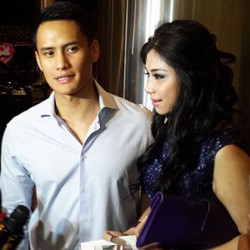 Choky Sitohang Siap Bangun Sekolah