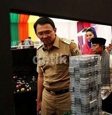  Ahok: Kenapa Sunter, Gading Kerendem? Karena Tanggul-tanggul Dibolongin!
