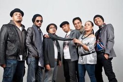 The Groove Melibatkan Penggemar dalam Pembuatan Buku Biografi