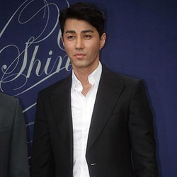 Aktor Cha Seung Won Gabung ke YG Entertainment