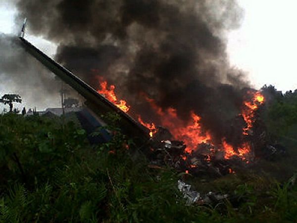 Pesawat Terbakar, 4 Orang Tewas