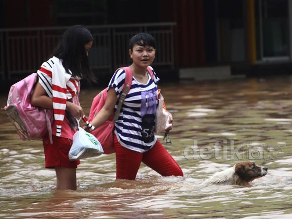 Kawasan Green Garden Masih Terendam