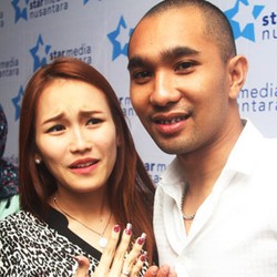 Ayu Dewi Sebut Ayu Ting Ting Kayak Jelangkung