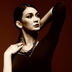 Luna Maya, si Manja yang Perfectionist