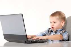 Pola Asuh Berpengaruh Terhadap Kecanduan Internet pada Anak