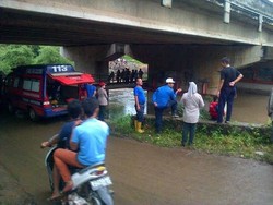 Jembatan Gantung di Serang Putus, Puluhan Penonton Banjir Hanyut