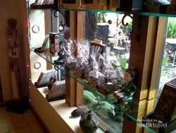 Pulang dari Yogya, Jangan Lupa Beli Coklat Monggo