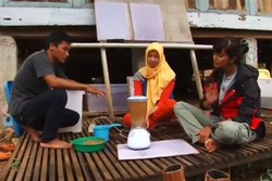 Batang Pisang Bisa Diolah Jadi Kertas?