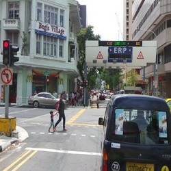 Naik Motor di Singapura Kena Pajak Jalan Rp 4.500