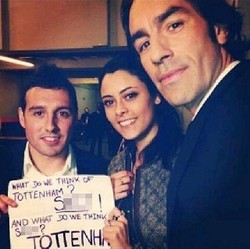 Kedapatan Pegang Tulisan Cacian ke Spurs, Cazorla Minta Maaf