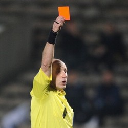 Usulan Kartu Oranye dalam Sepakbola Muncul Lagi