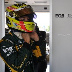 Rio Haryanto Gabung EQ8 Caterham Racing