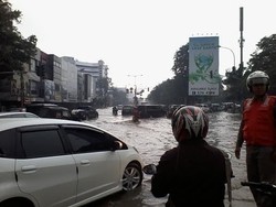 21 Titik Jalan di Jakarta Masih Terendam Banjir