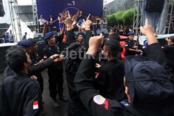  Panggung Dangdut Kampanye Belum Ada Matinya 