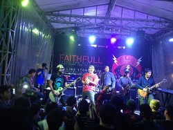 436 Petisi dan Kartus Pos dari Penggemar Indonesia Siap Dikirim ke Pearl Jam