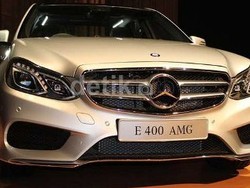 Nikmatnya Jadi Penumpang di Mobil Bos