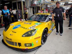 Sales Ini Sudah Jual Lebih dari 3.000 Mobil Sport