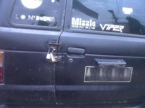 Kunci Pintu Mobil Alternatif