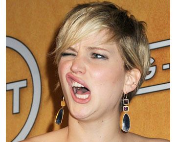 10 Ekspresi Konyol Jennifer Lawrence di Karpet Merah