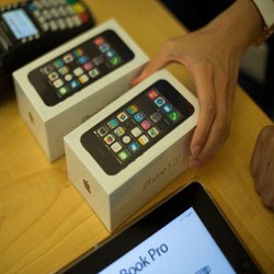 Beli iPhone 5S dan 5C Bisa Dapat Diskon Rp 500 Ribu, Ini Caranya