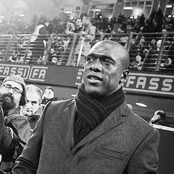 Balotelli Mulai Bandingkan Seedorf dengan Mourinho