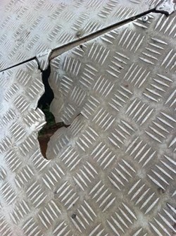 Hati-Hati! Jembatan TransJ Grogol 2 Berlubang dan Tergenang