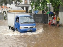 Jalan Angkasa hingga Gunung Sahari Arah Senen Terendam Selutut