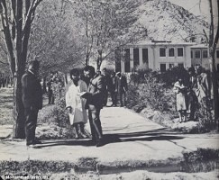 Foto Esai Ini Gambarkan Kebebasan Wanita Afghanistan Era 1950-an