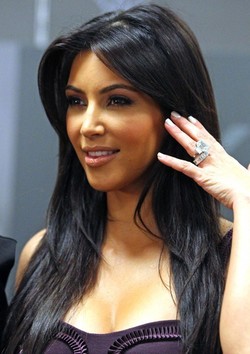 Demi Bokong Indah, Kim Kardashian Bayar Penjahit Rp 36 Juta Sehari