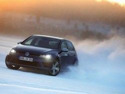 VW Golf R Evo Siap Unjuk Gigi