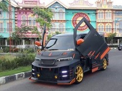 Mobil Luxio Bergaya Lamborghini