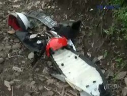 Kereta Tabrak Motor, 4 Orang Tewas