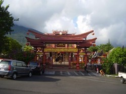 Seng Bo Kiong, Kelenteng Terbesar di Timur Indonesia