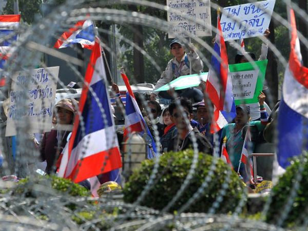 Bangkok Masih Memanas