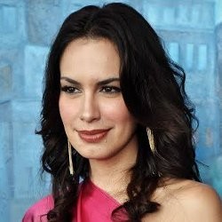 Sophia Soal Kedekatannya dengan Ariel: Itu Private, Lihat Saja Nanti 