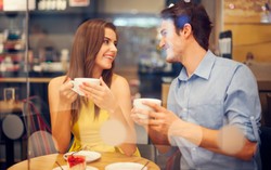 Terbukti Benar! Cinta Membuat Makanan Terasa Lebih Manis