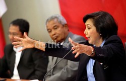 Karena sepak bola cabang prioritas, biaya keberangkatan timnas U-23 ditanggung oleh PSSI seperti yang disampaikan  Ketua Umum PSSI Djohar Arifin Hussien dalam jumpa pers tersebut.