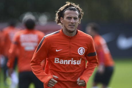 Hijrah ke Jepang, Forlan Gabung Cerezo Osaka