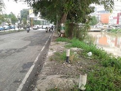 Setelah 12 Jam, Xenia yang Nyemplung di Kali Malang Berhasil Dievakuasi