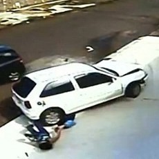 Ajaib! Terlindas Mobil, Bocah 5 Tahun Ini Selamat