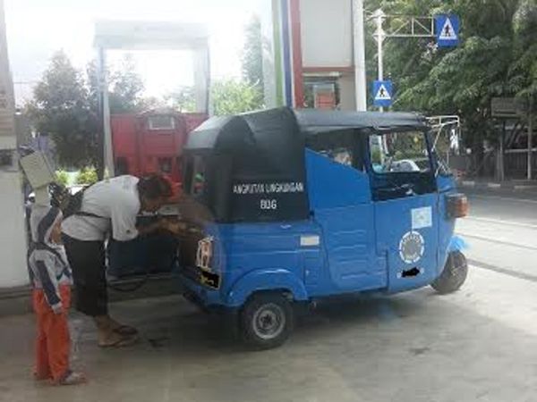 Bajaj BBG Kok Isi Premium?