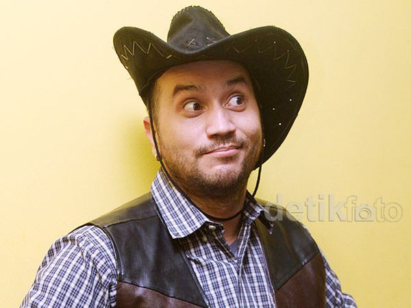 Gary Iskak Bergaya ala Cowboy