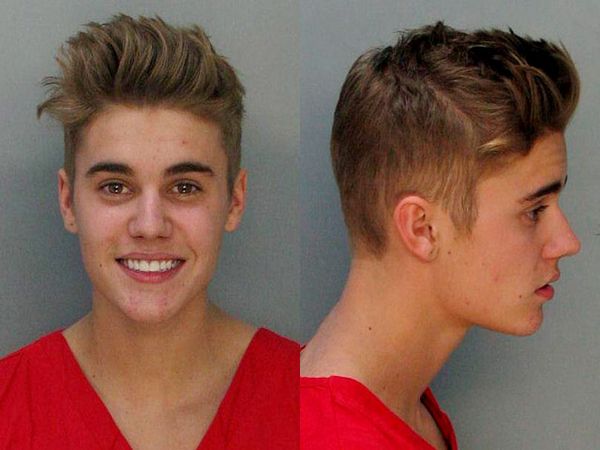 Justin Bieber Ditangkap Polisi Justin Bieber Ditangkap Polisi