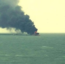 Ini Kapal Tanker yang Terbakar Hebat di Perairan Tuban