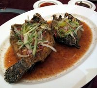 Sup Scallop dan Kerapu Goreng untuk Santap Malam Imlek Mewah