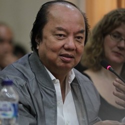 Ini Dia Sosok Tahir, Orang Kaya yang Sumbang Bus TransJ dan Bantuan Banjir