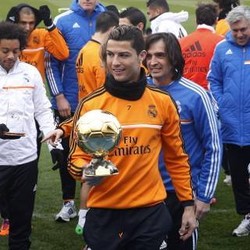 Di Bernabeu, CR7 Akan Rayakan Ballon dOr-nya Bersama Suporter Madrid