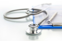 Teknologi Makin Maju, Stetoskop Dokter Diperkirakan Segera Punah