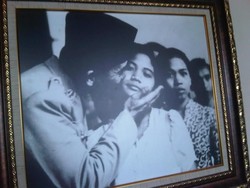 Menilik Koleksi Benda Antik Presiden Pertama RI di Soekarno Center Bali