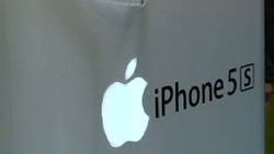 iPhone 5S dan 5C Dijual Mulai Rp 8,6-13,6 Juta